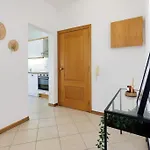 Sea-front 1' Min! - With Ac & Wifi Διαμέρισμα