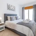 Sea-front 1' Min! - With Ac & Wifi * Quarteira