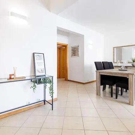 Sea-front 1' Min! - With Ac & Wifi Appartamento Quarteira