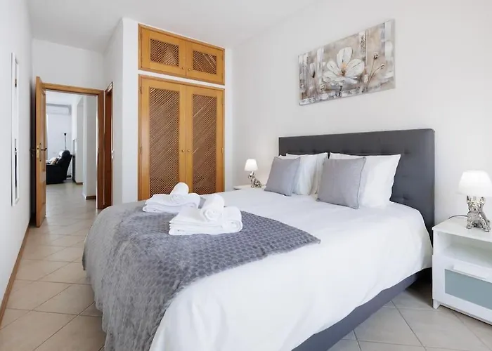 Sea-front 1' Min! - With Ac & Wifi